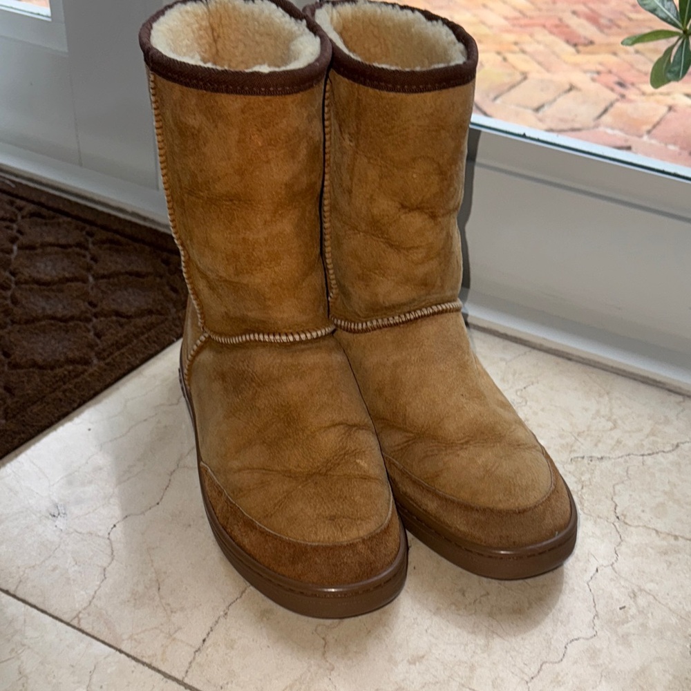 UGG Classic Brown Shearling Boots